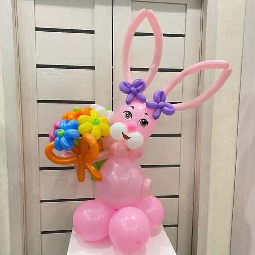 Зайчик с букетом