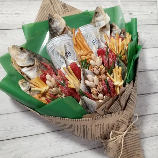 Fish bouquet with drinks for men
