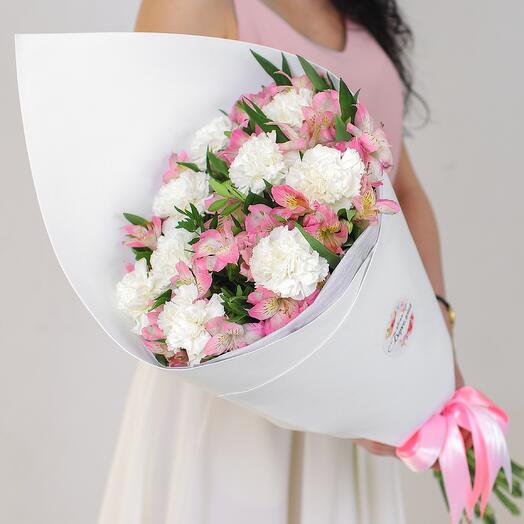 Диантусы белые и Альстромерия розовая 🎀