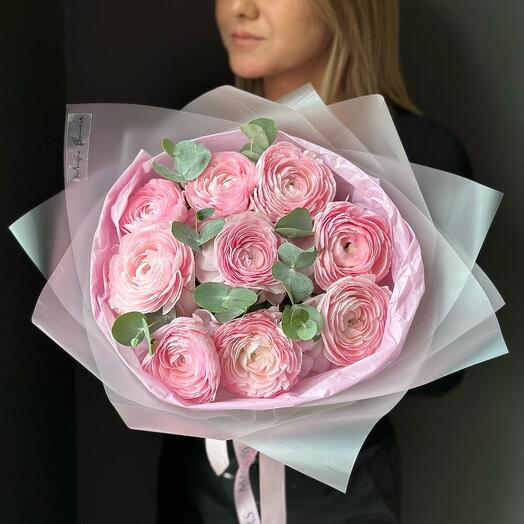 Monobuket di 9 ranuncoli con eucalipto💗