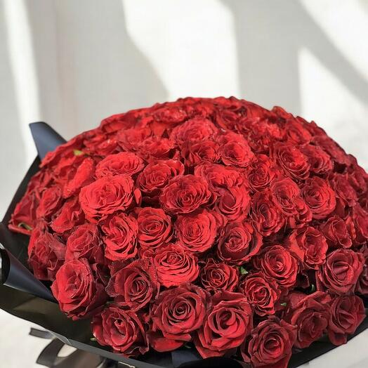 100 Red Roses