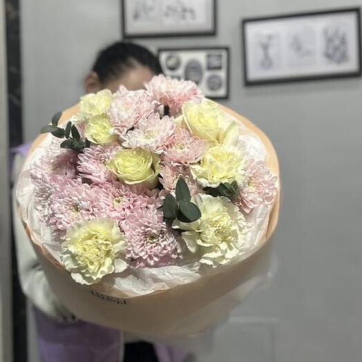 Букет « Персиковая нежность»