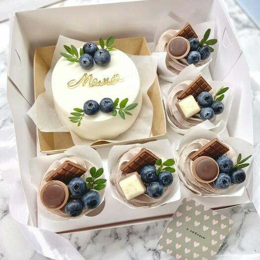 Бенто маме + капкейки