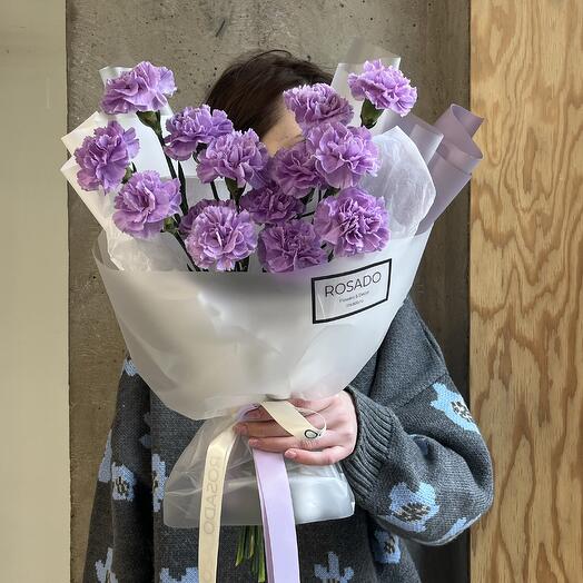 Букет из сиреневых диантусов