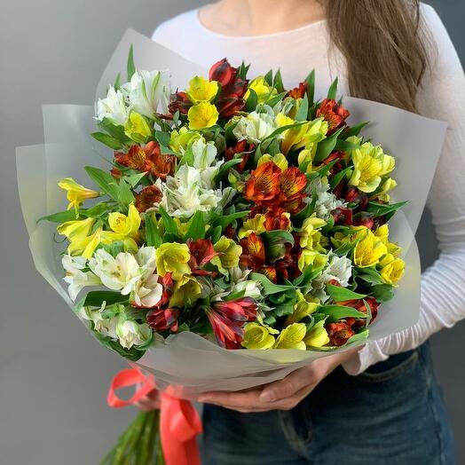 Букет из 25 Альстромерий