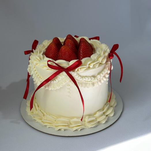 Торт 1 кг ламбет с клубникой🍓
