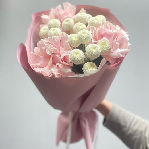 Французские розы с хризантемой ньютон