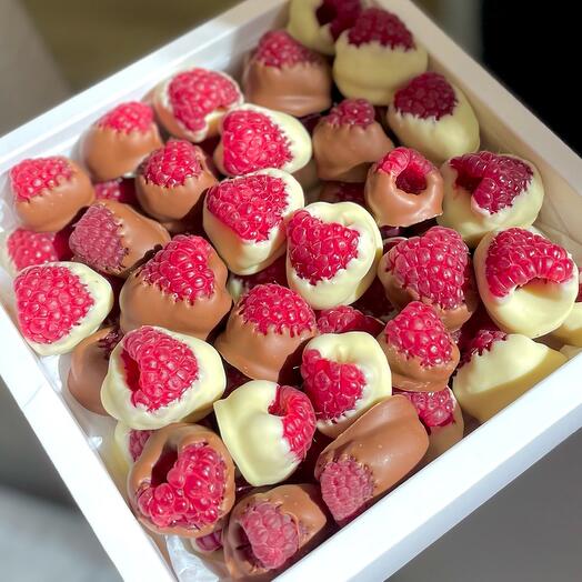 Малина в шоколаде 500 грамм МИКС