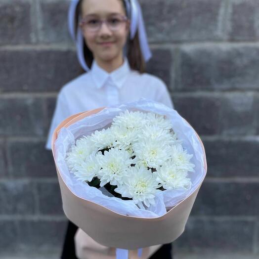 Букет хризантем на 1 сентября