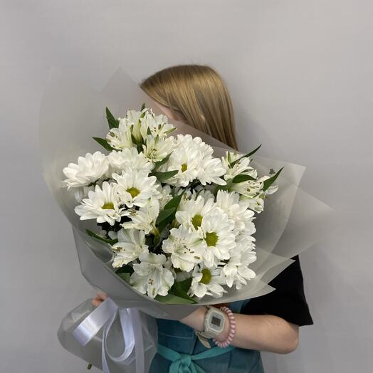 Воздушный букет из самых стойких цветов🌸 хризантемы и альстромерии