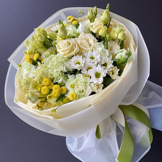 1051Delicacy in pastel shades