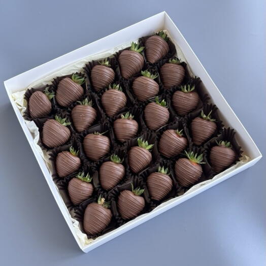 Клубника в шоколаде 25штук в большой коробке любимой🍓