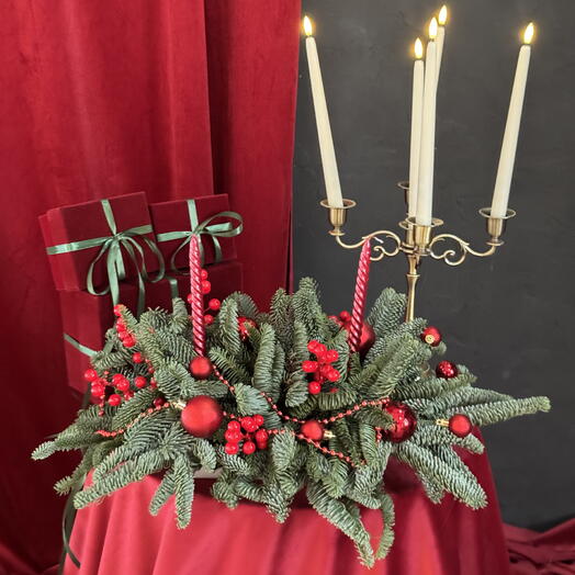 Новогодний нобилис-декор