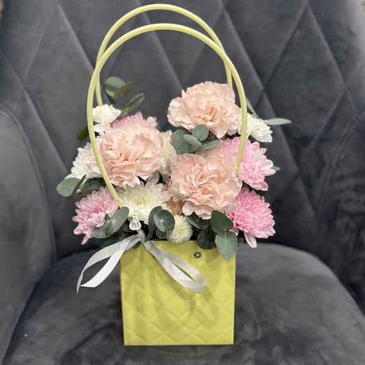 Нежность объятий