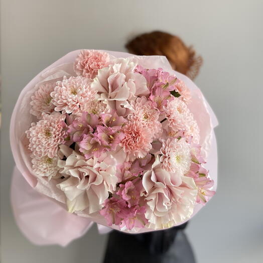 Букет из французских роз, альстромерии и хризантем 🎀
