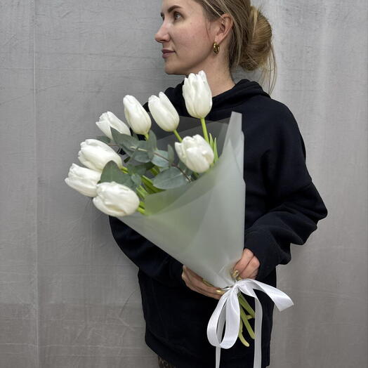 Белые тюльпаны 9 шт