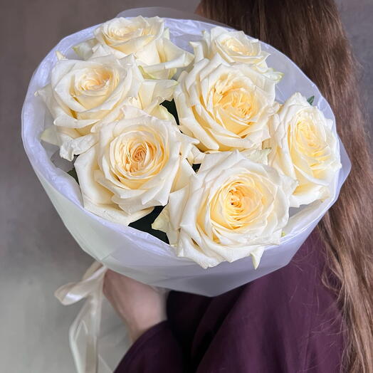 Моно букет из 7 роз сорта Кенделайт