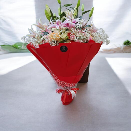 Big Lily Mixed Bouquet