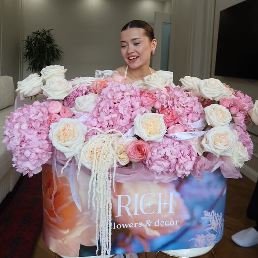 Композиция розовая, БРИЛЛИАНТОВОЕ КОЛЬЦО В ПОДАРОК