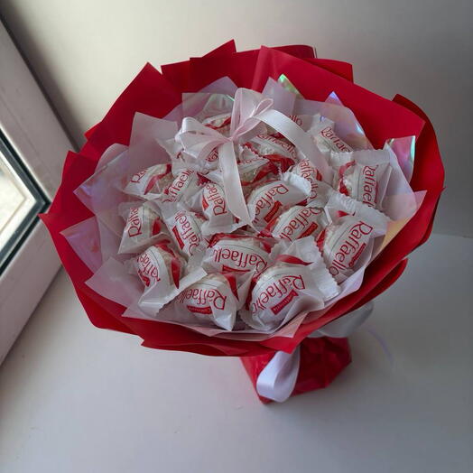 Букет из конфет Raffaello S