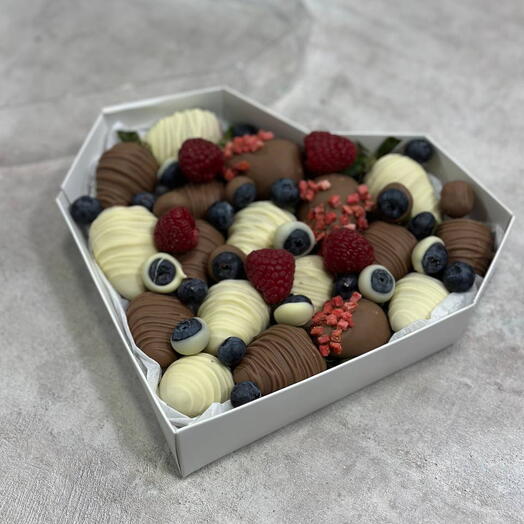 Клубника и голубика в шоколаде 🎀