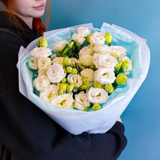 Нежный букет из Эустомы