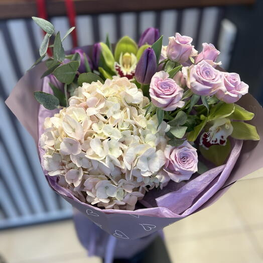 Bouquet Eleganza in tono lilla