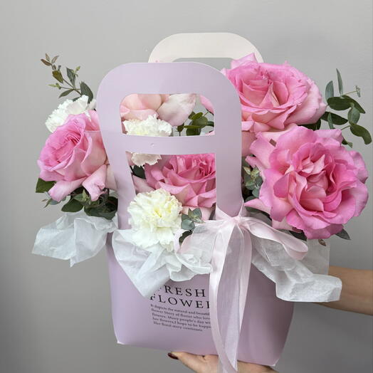 Композиция с французскими розами 🌸