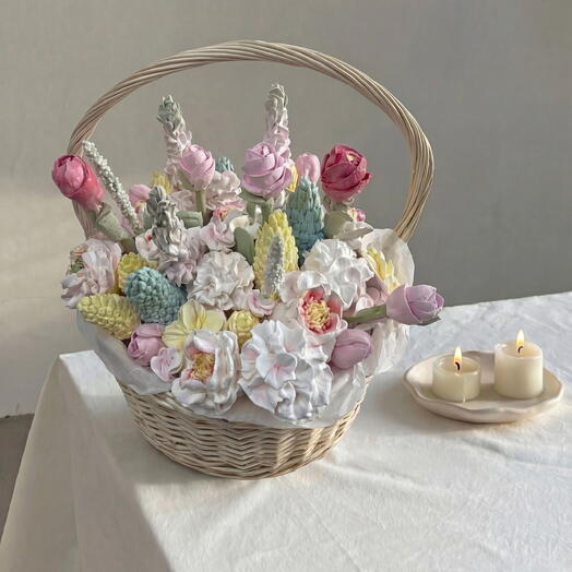 Корзина с цветами зефир ручной работы «Весна»
