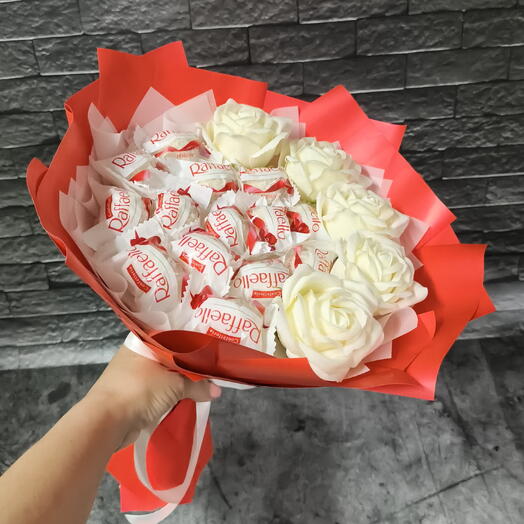 Букет конфетный с мыльными розами
