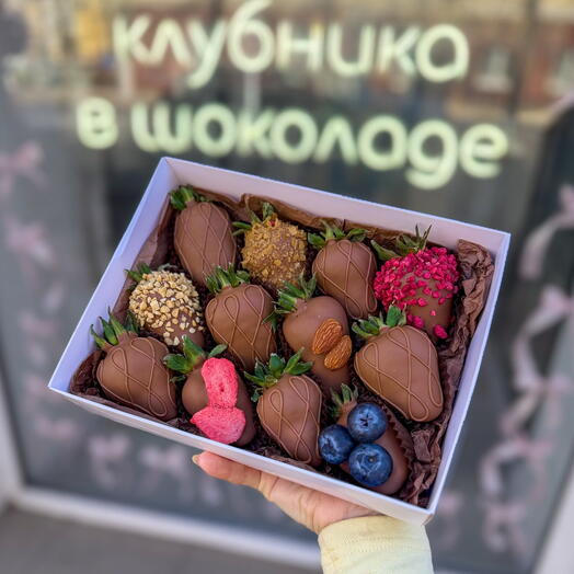 Клубника в шоколаде 12шт