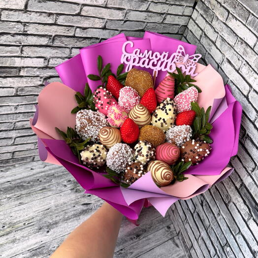 Букетик из клубнички в шоколаде 🍓
