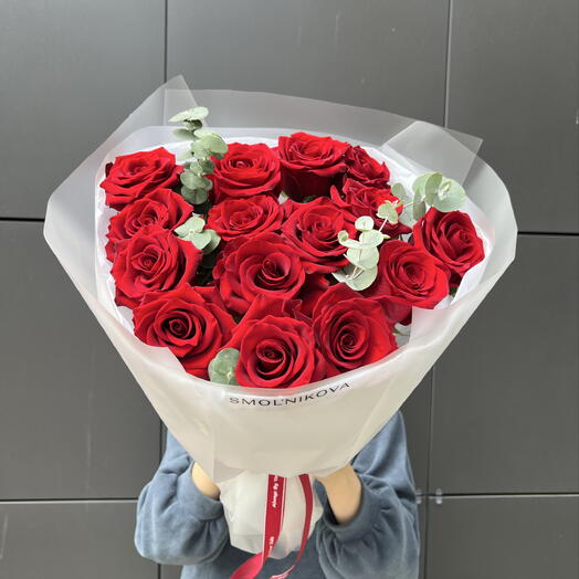 Стильный букет с красными розами🌹