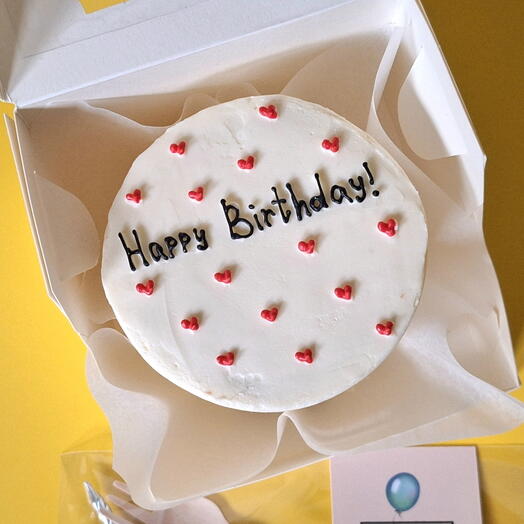 Бенто-торт Happy Birthday с сердечками