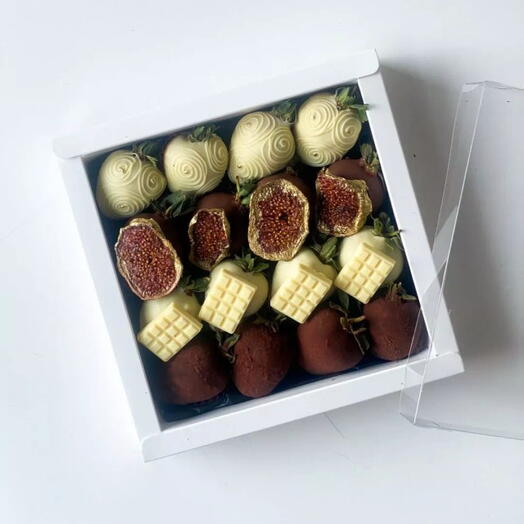 Клубничный бокс "Sweet Treats"