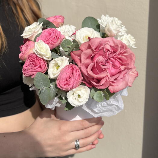 Композиция с малиновой пионовидной розой 💖