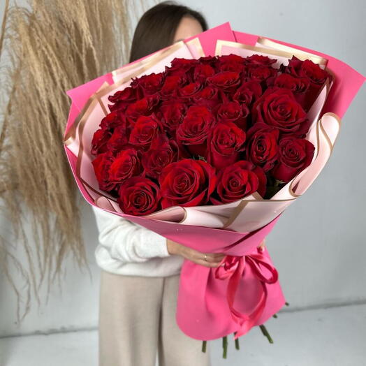 35 крупных роз 🌹