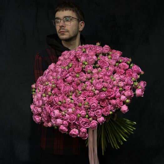 Bouquet of peony-shaped rose "Chic"