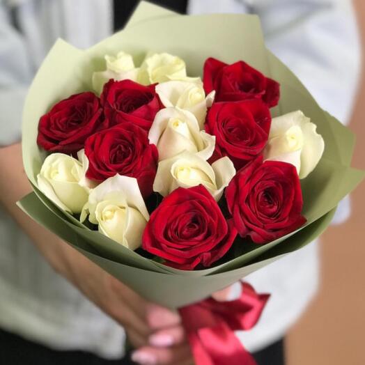 15 роз со средним бутоном