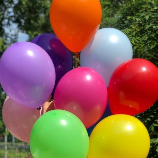 10 globos de helio multicolores con tratamiento
