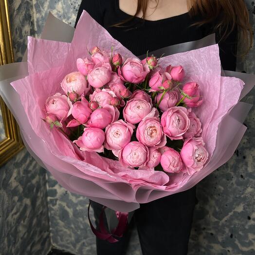 Моно букет 146 из кустовых пионовидных роз сорта Silva Pink