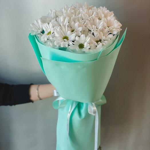 White daisies
