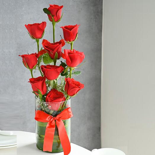 Red Roses Vase With Balloons