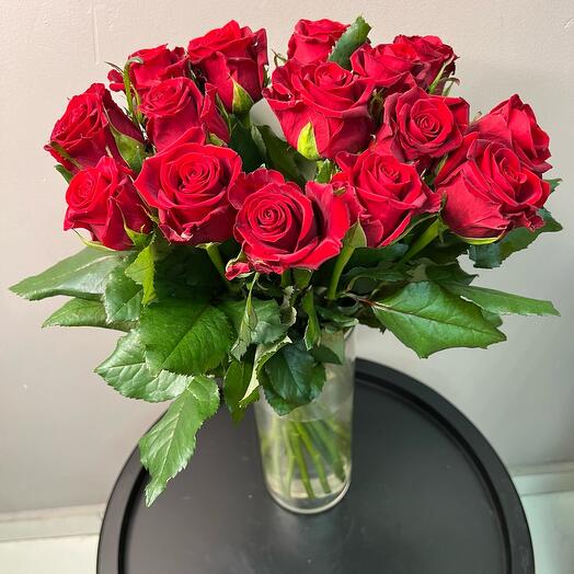 Ramo de 15 rosas rojas