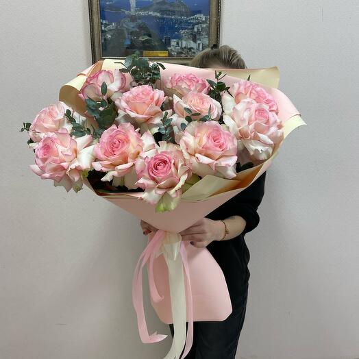 Ramo de 11 rosas rosas francesas