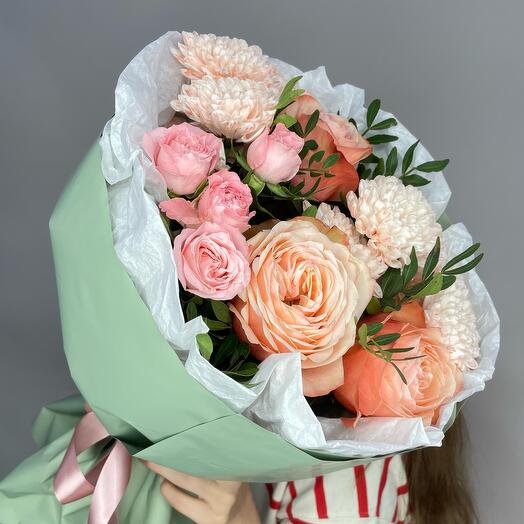 Сборный букет из розы Кахала и хризантем♥️