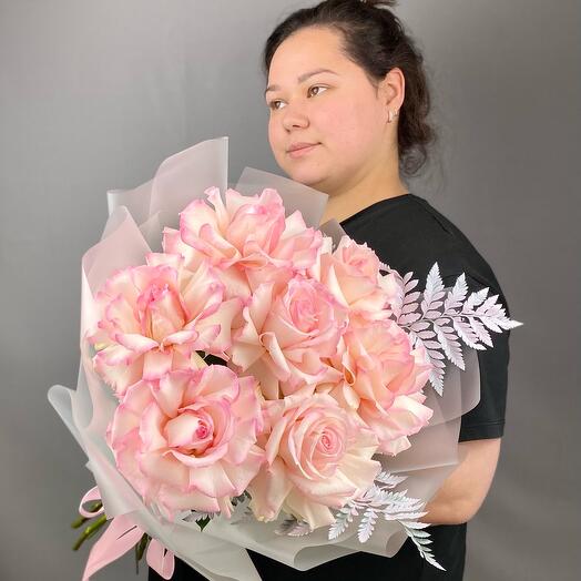 Монобукет из ажурных французских роз.Букет 144 Milin bouquet