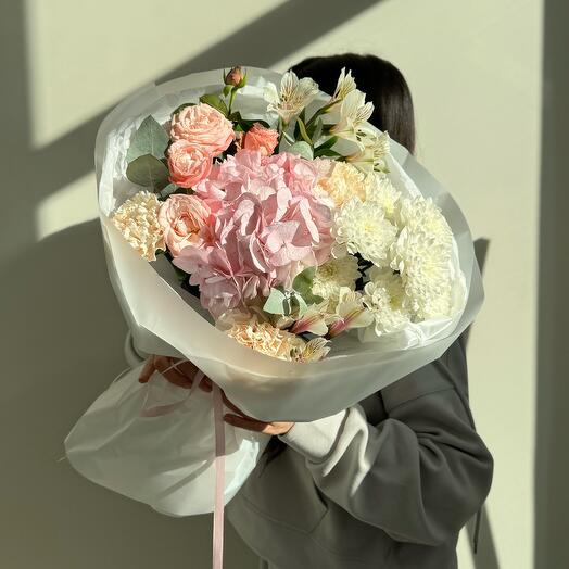 Author's round bouquet