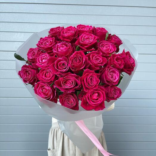 25 малиновых роз 🌺