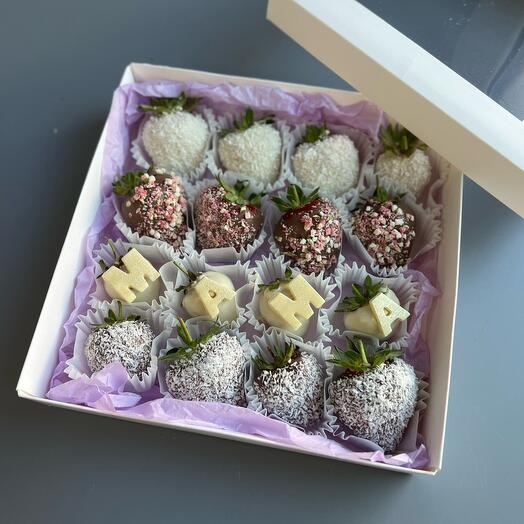 Клубника в шоколаде «Маме» 16 шт